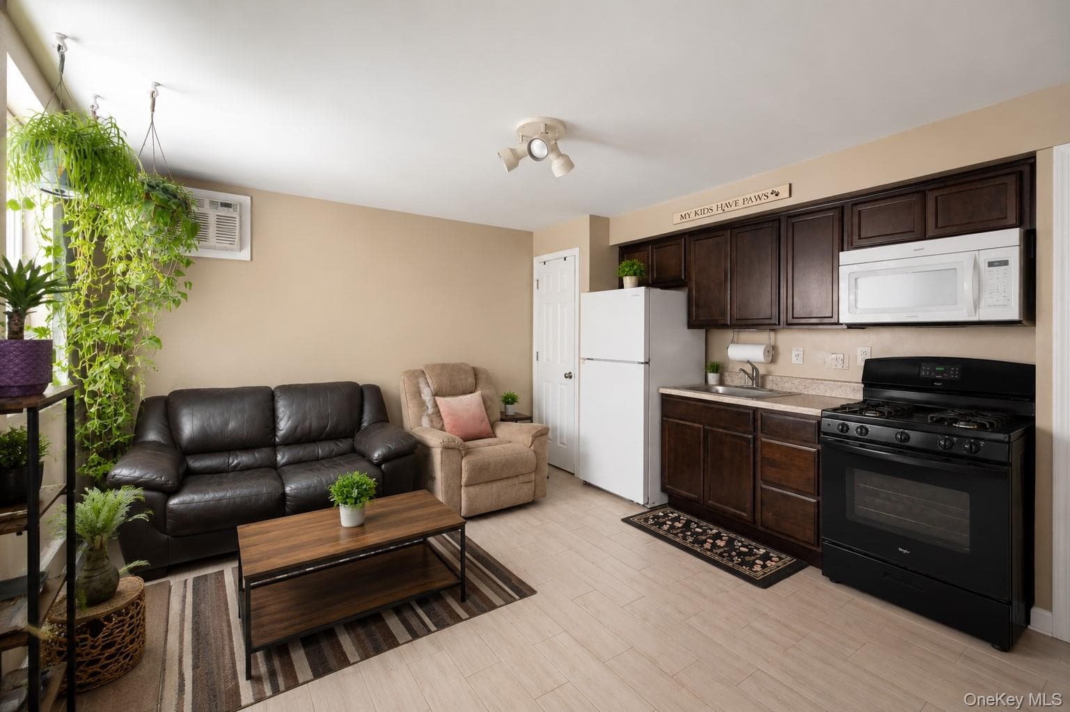 94 Greaves Avenue thumbnail 18