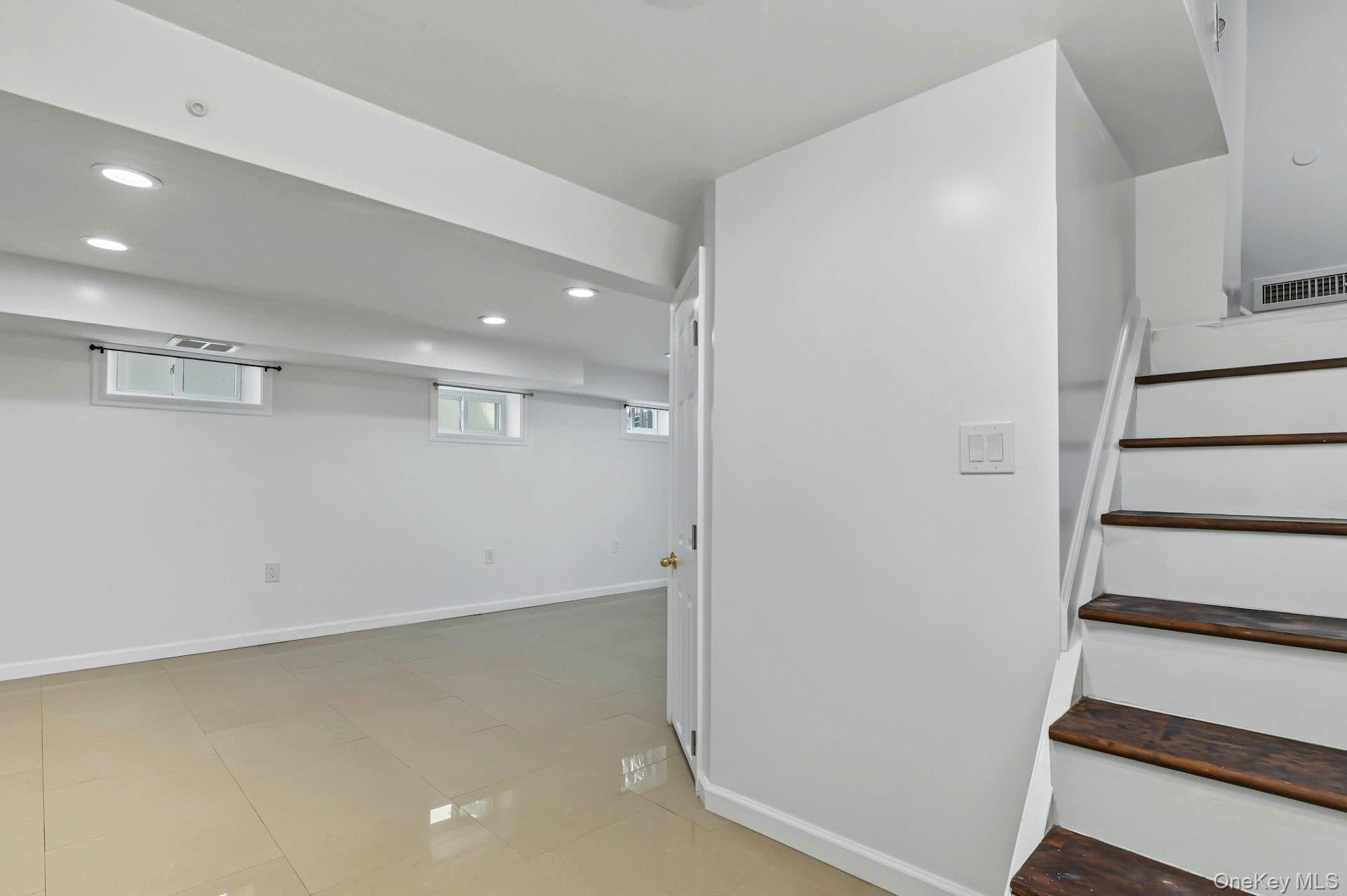 258 Liberty Avenue thumbnail 32