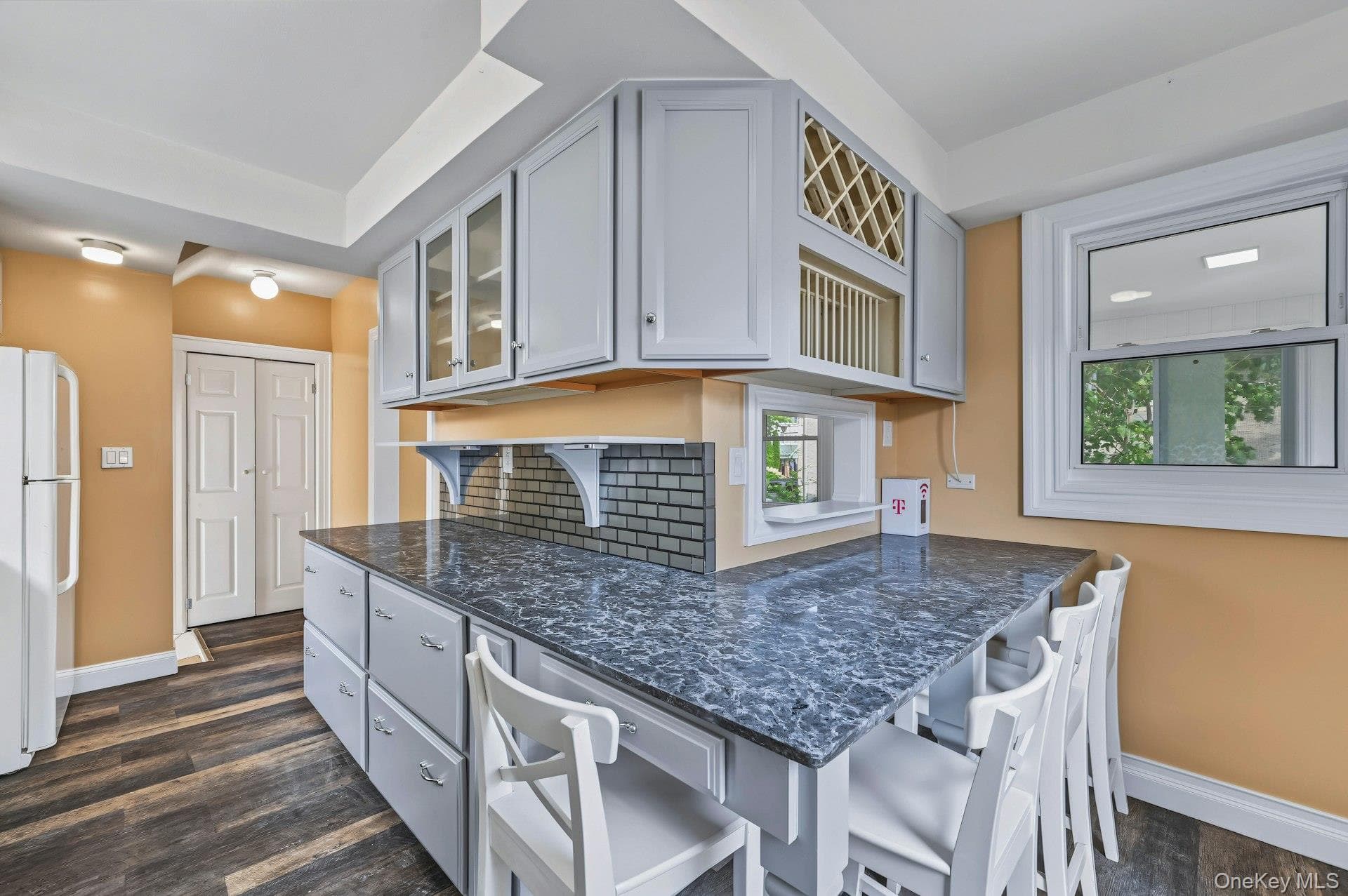 258 Liberty Avenue thumbnail 21