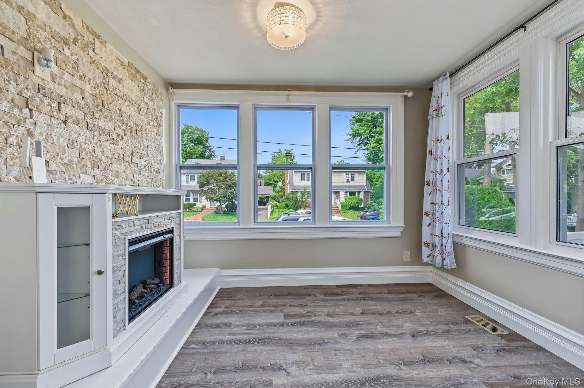 258 Liberty Avenue thumbnail 11