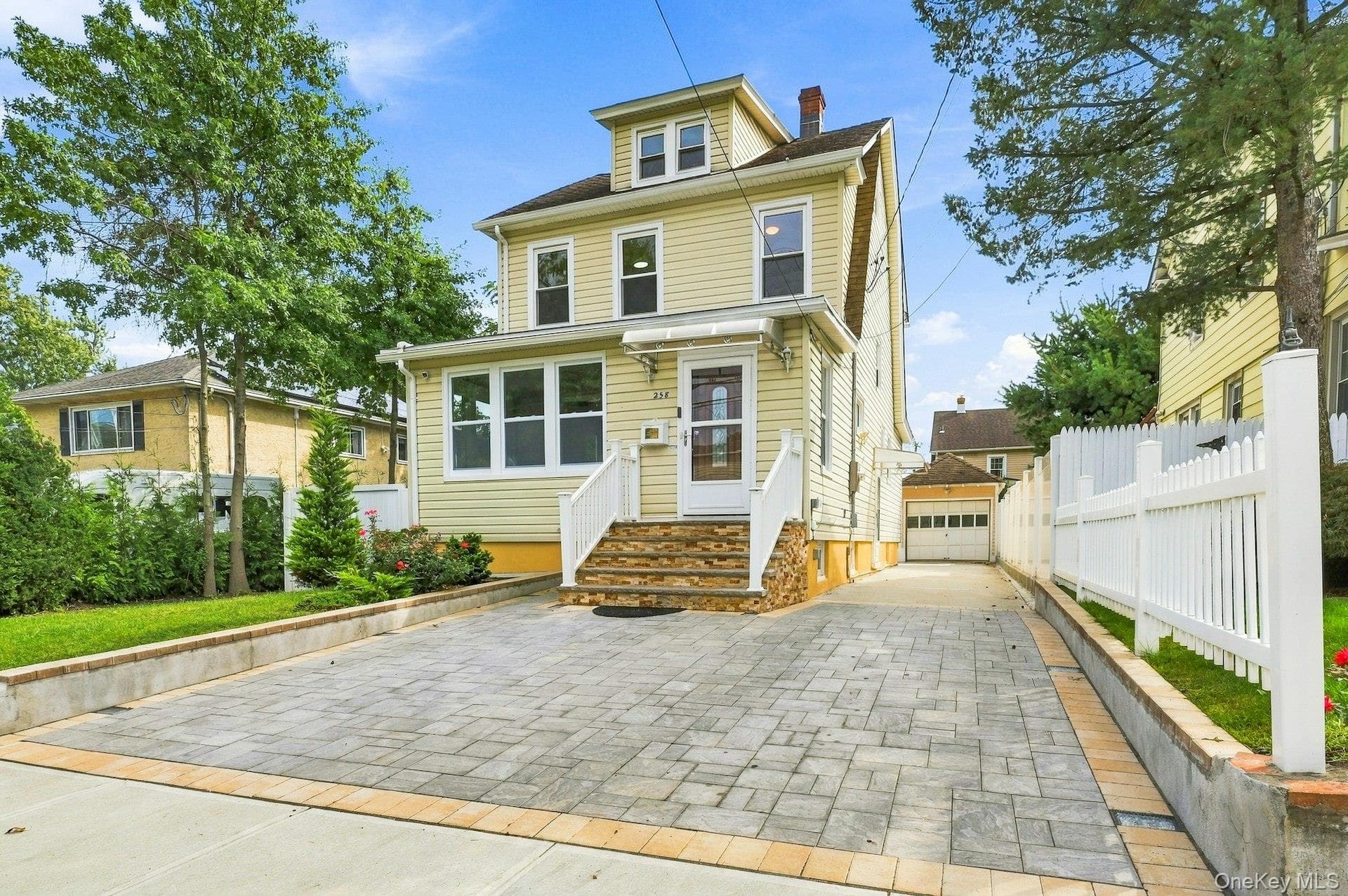 258 Liberty Avenue thumbnail 2