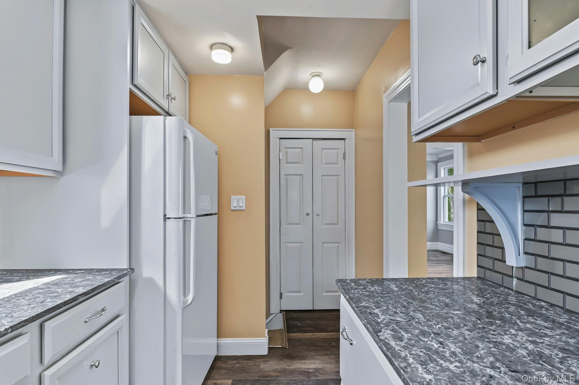 258 Liberty Avenue thumbnail 24