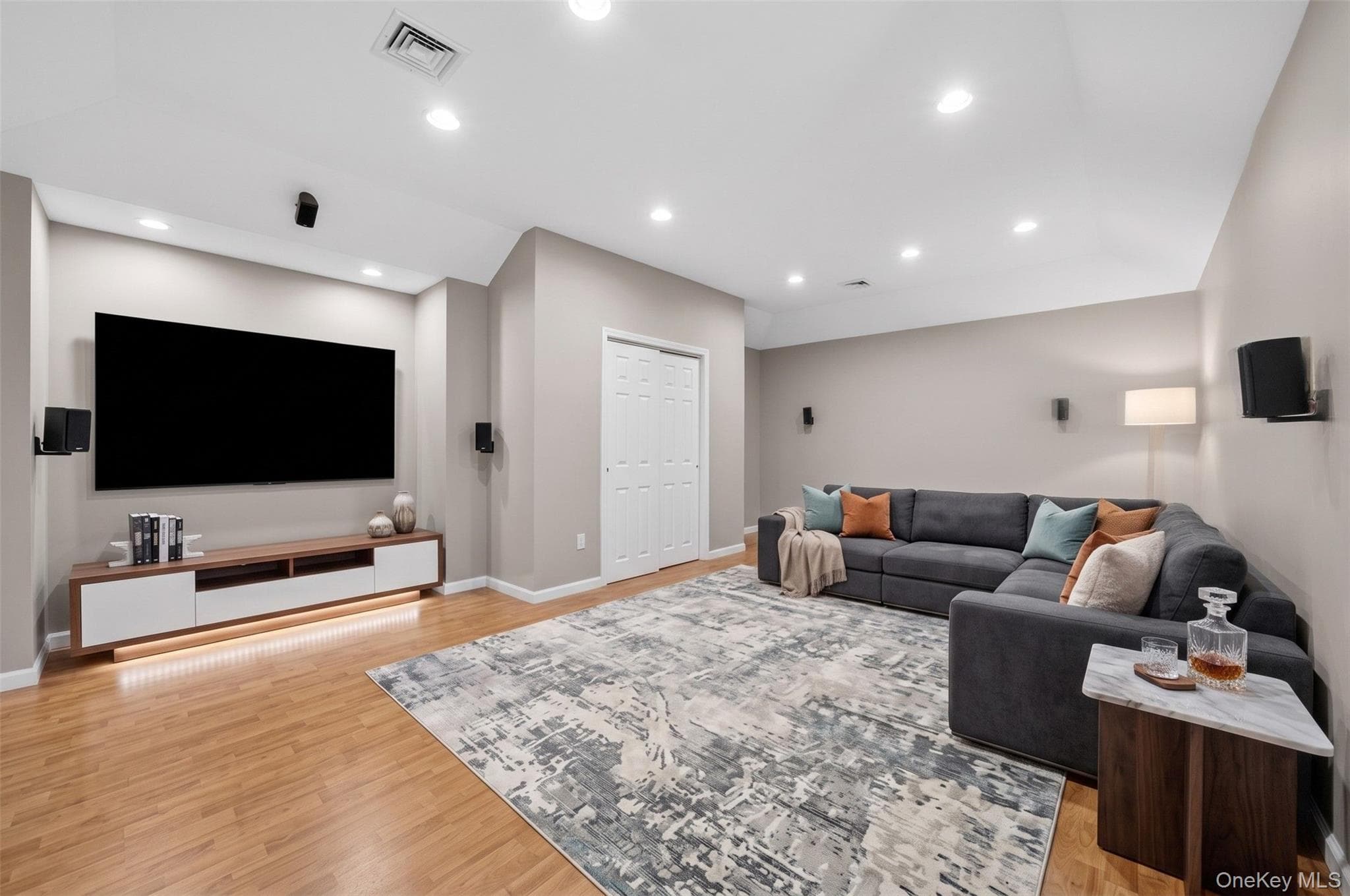 19 Grand View Terrace thumbnail 24