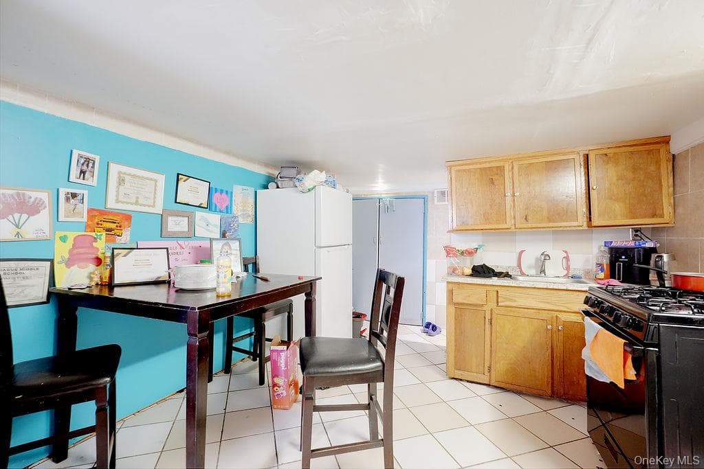 437 Moffitt Boulevard thumbnail 12