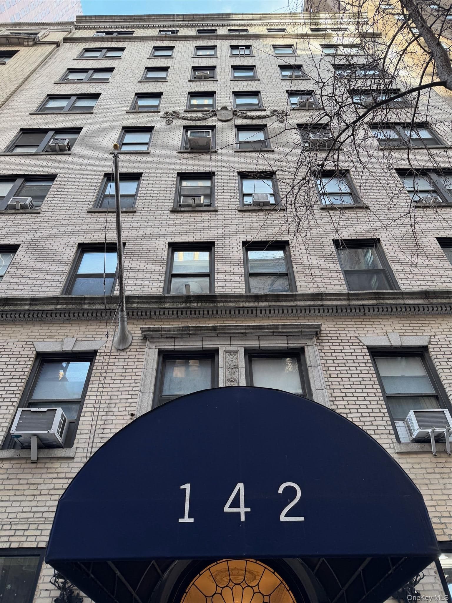142 E 49th Street Unit: 5B thumbnail 3