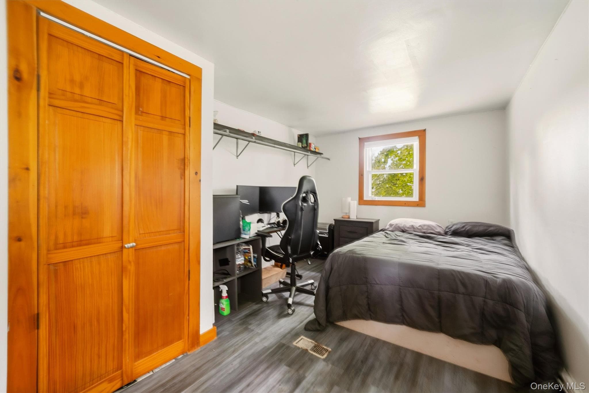 241 Meadow Avenue thumbnail 24