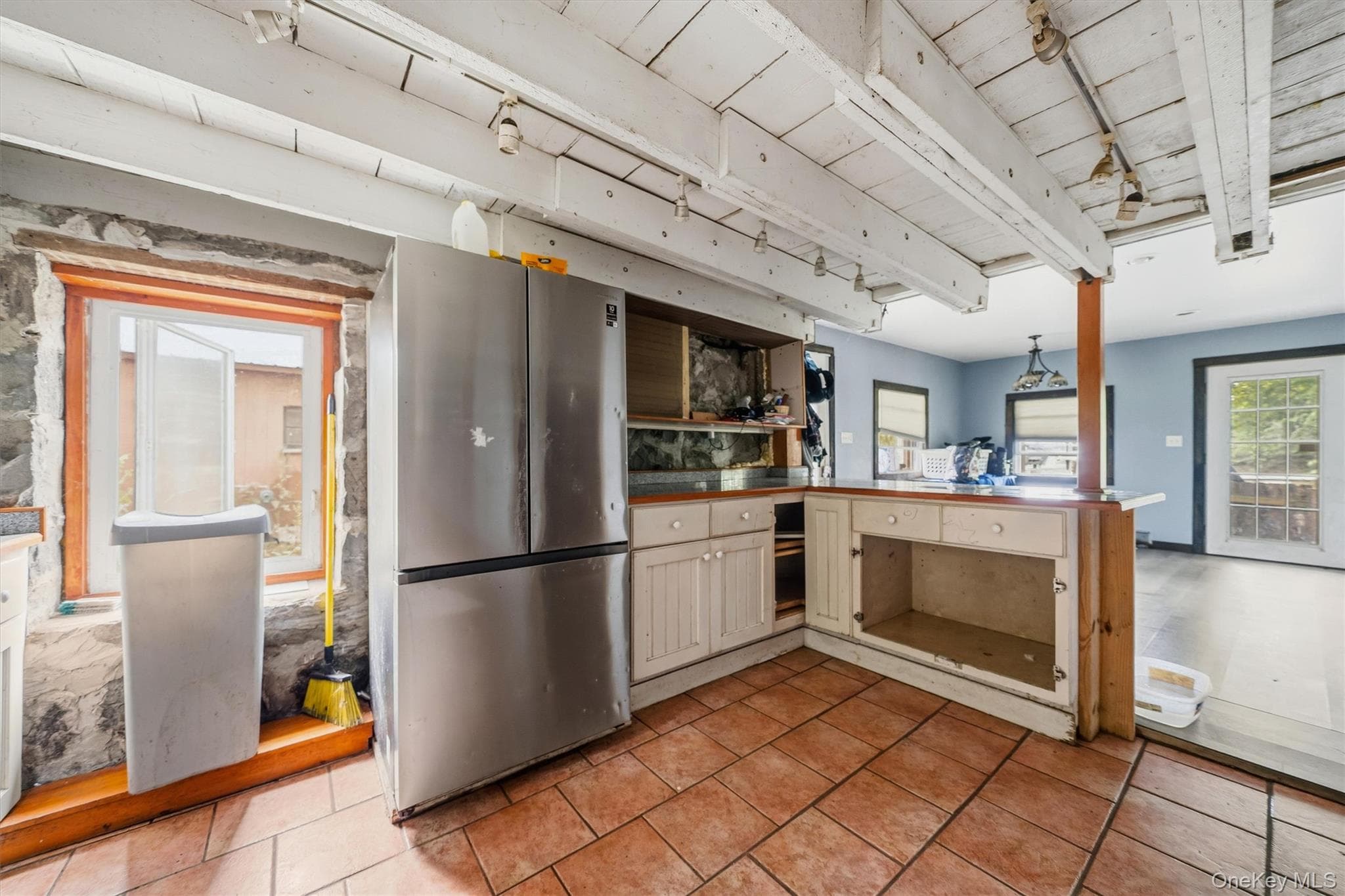 241 Meadow Avenue thumbnail 16