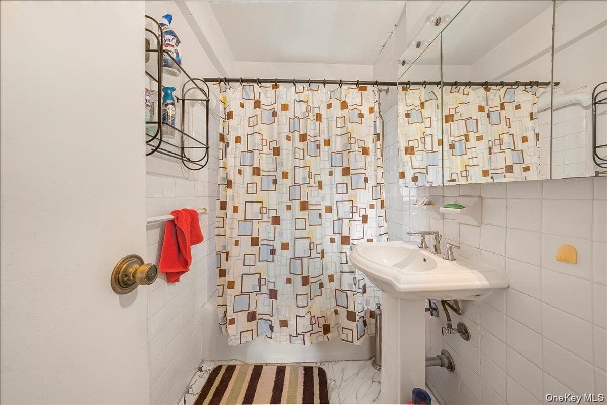 67-66 108th Street Unit: B31 thumbnail 10