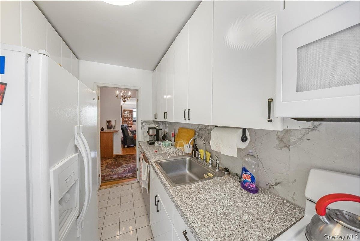 67-66 108th Street Unit: B31 thumbnail 24