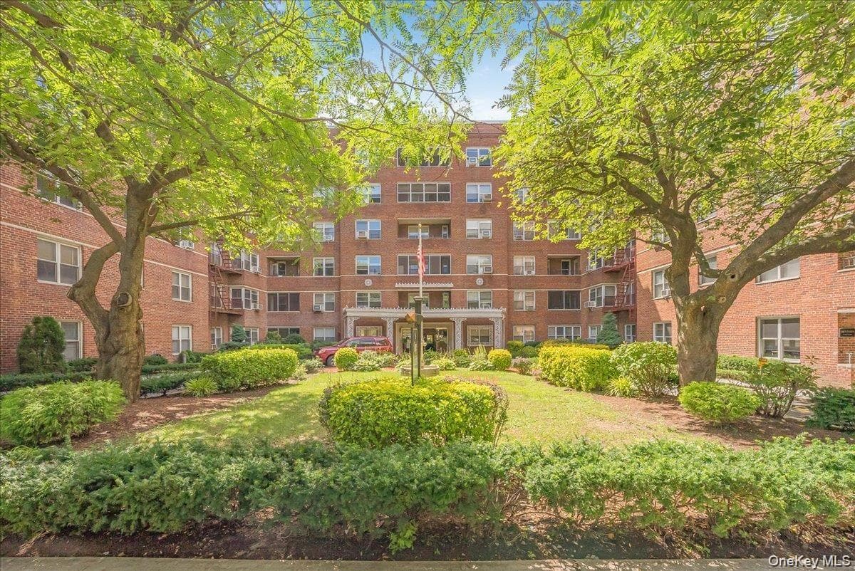 67-66 108th Street Unit: B31 thumbnail 37