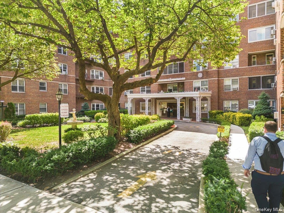 67-66 108th Street Unit: B31, Forest Hills