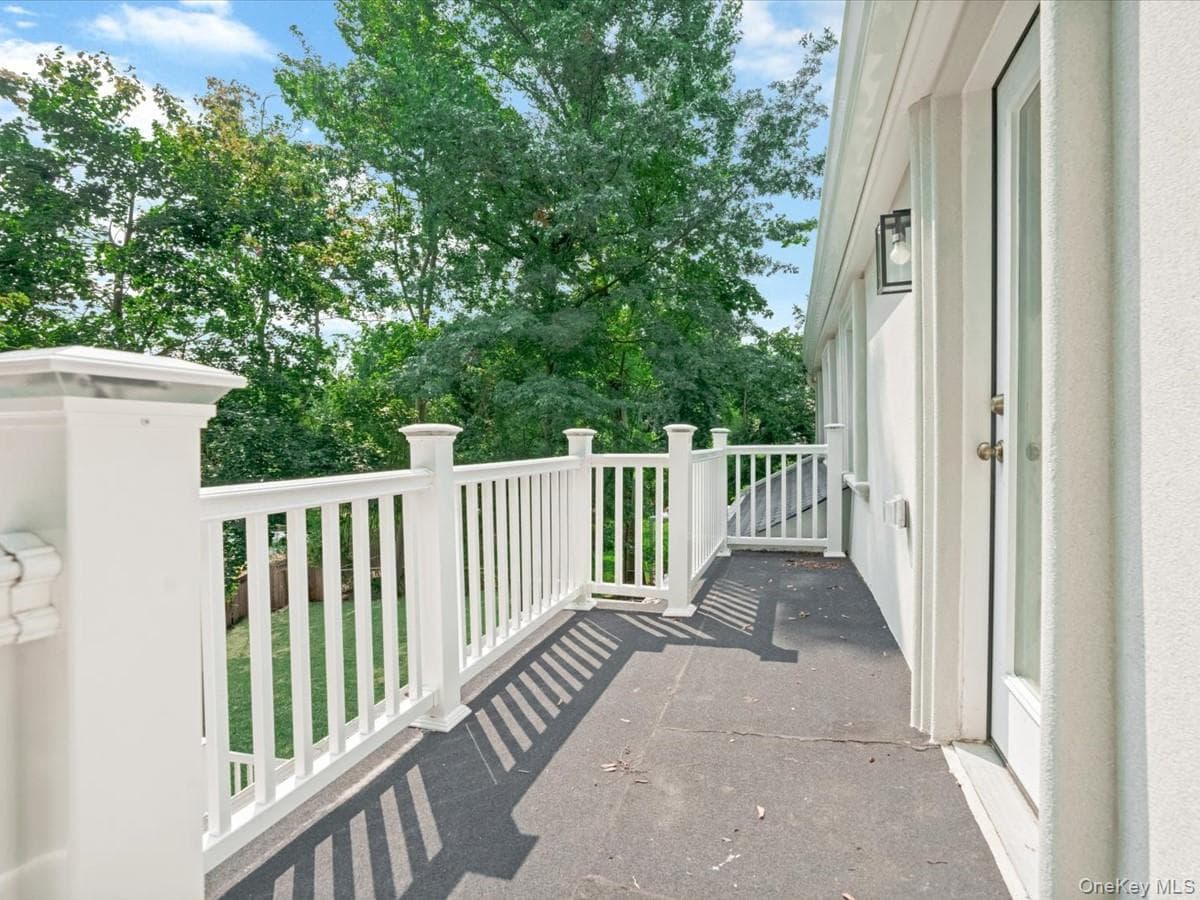 10 W Terrace Road thumbnail 21