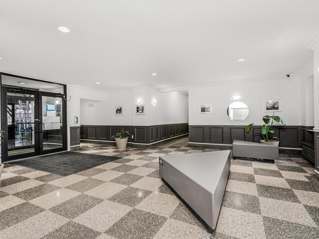 3840 Greystone Avenue Unit: 6P thumbnail 17