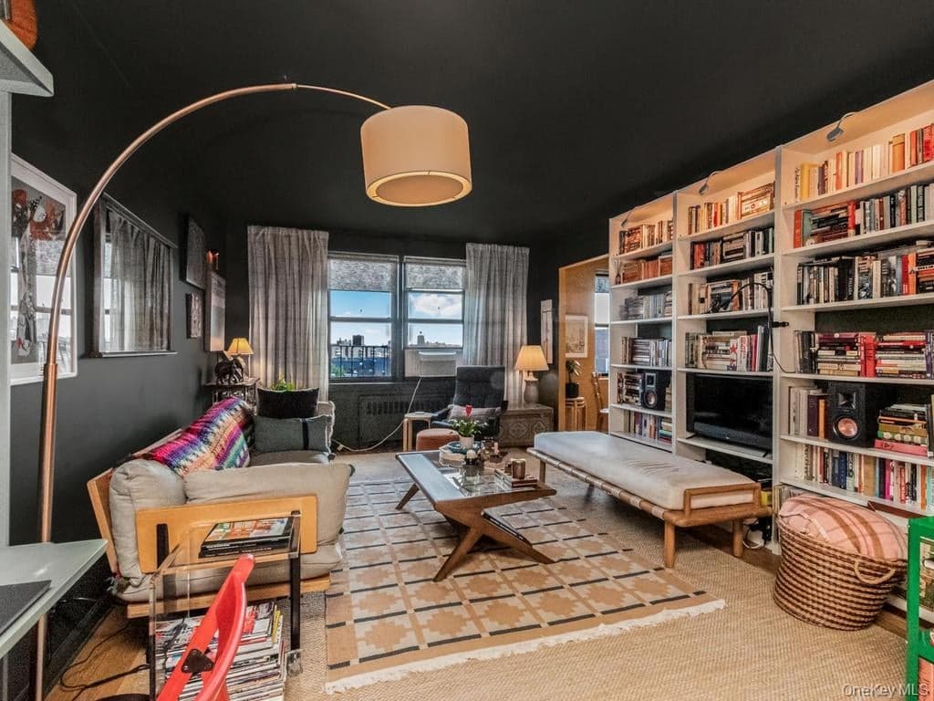 3840 Greystone Avenue Unit: 6P thumbnail 2