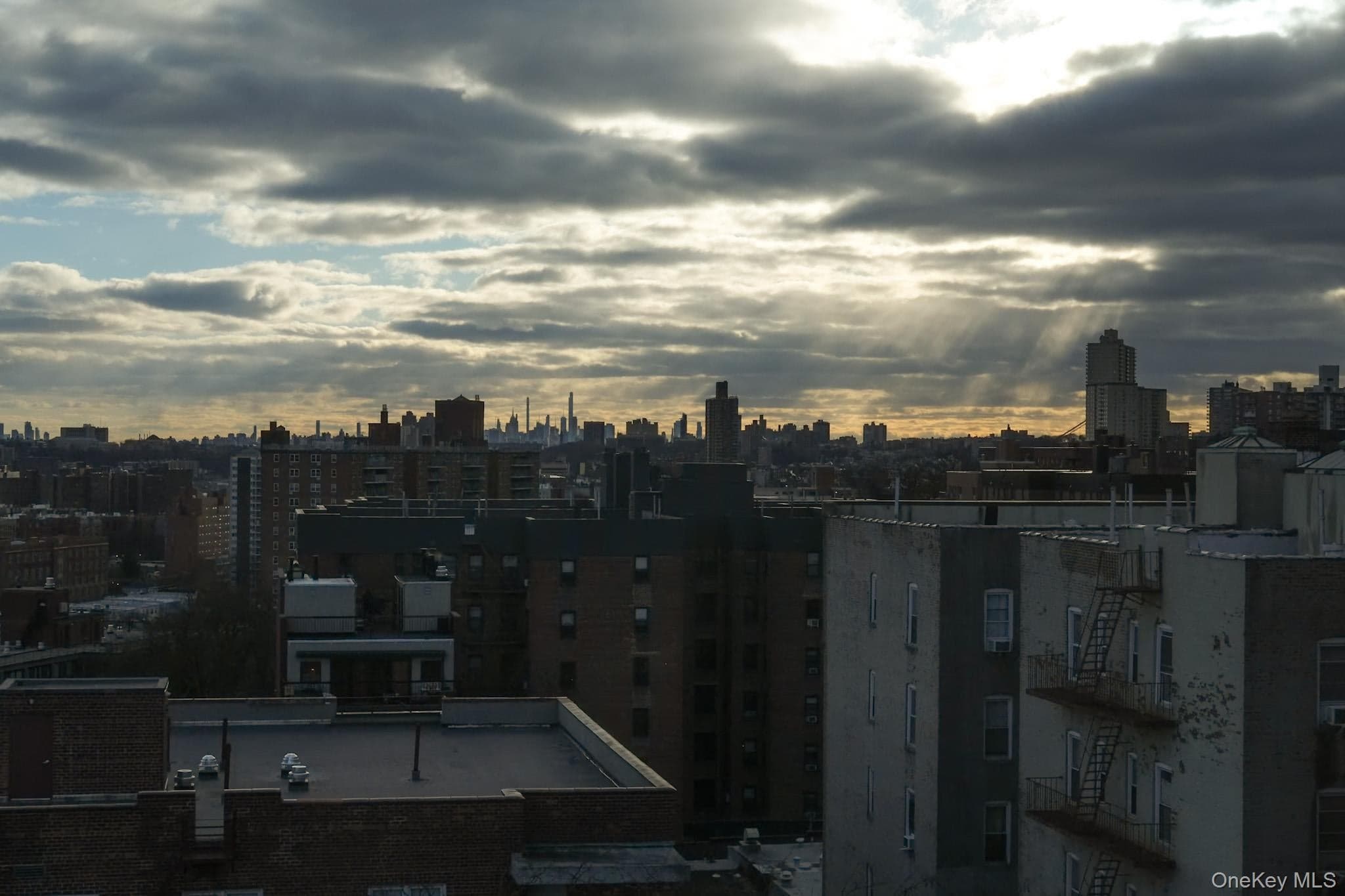 3840 Greystone Avenue Unit: 6P thumbnail 15