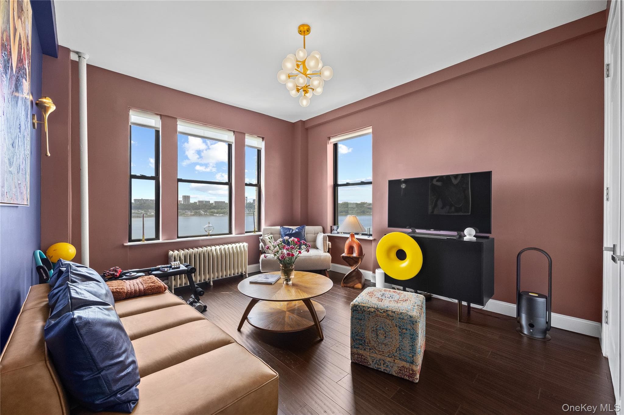 725 Riverside Drive Unit: 9C, New York (manhattan)