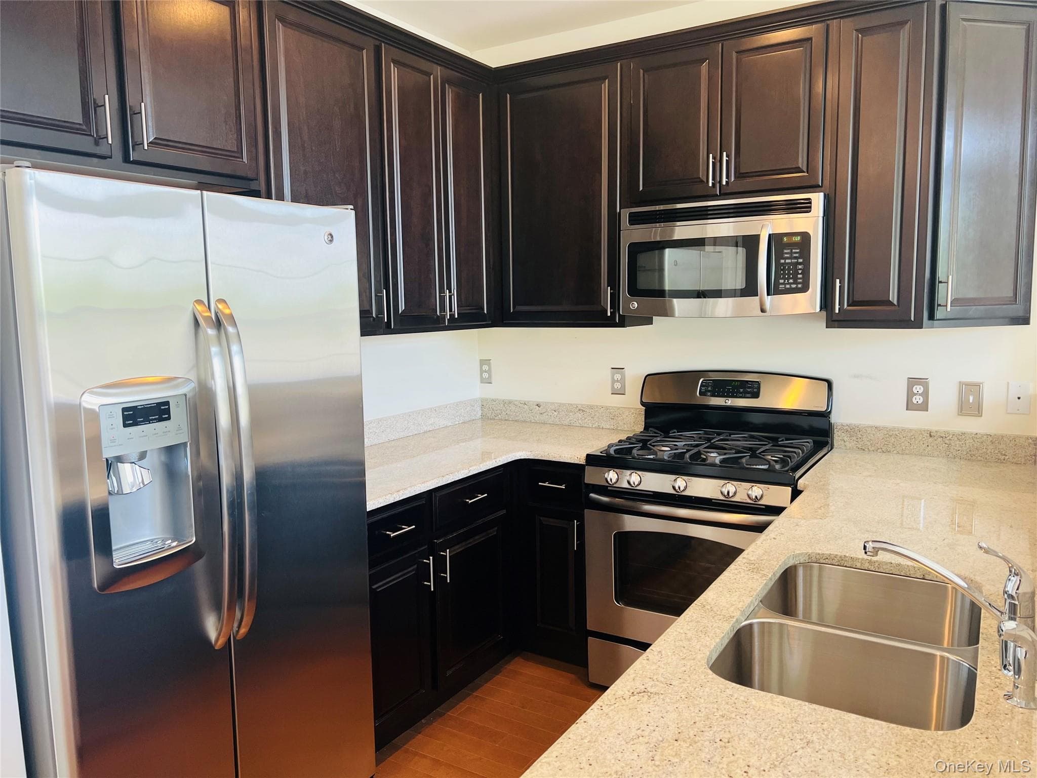 1515 Balsam Drive thumbnail 7