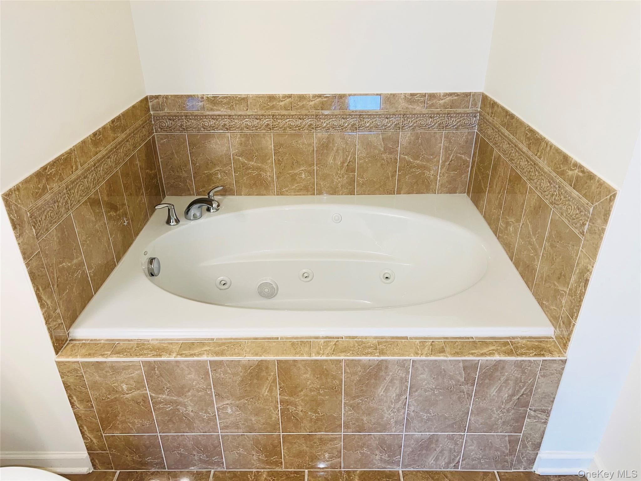 1515 Balsam Drive thumbnail 22