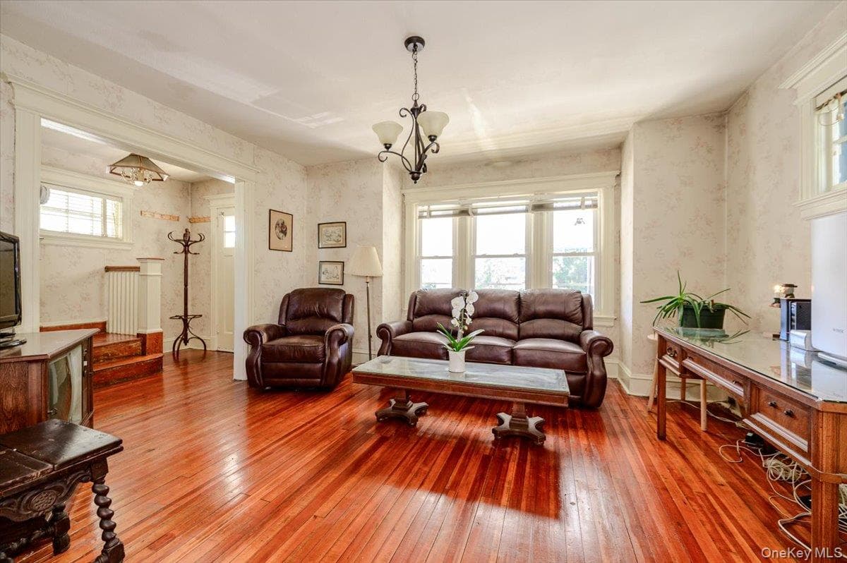 548 Davis Avenue thumbnail 5
