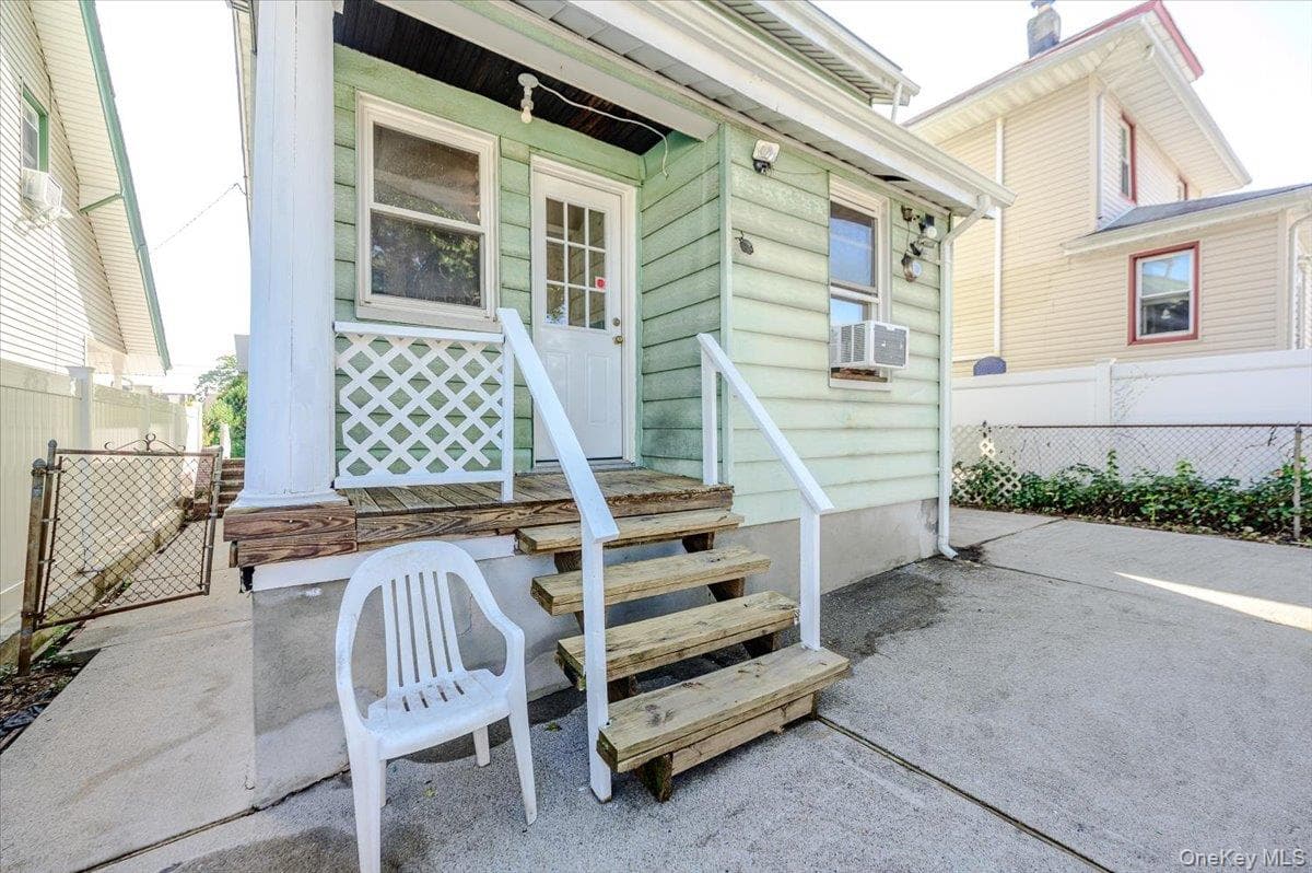 548 Davis Avenue thumbnail 20