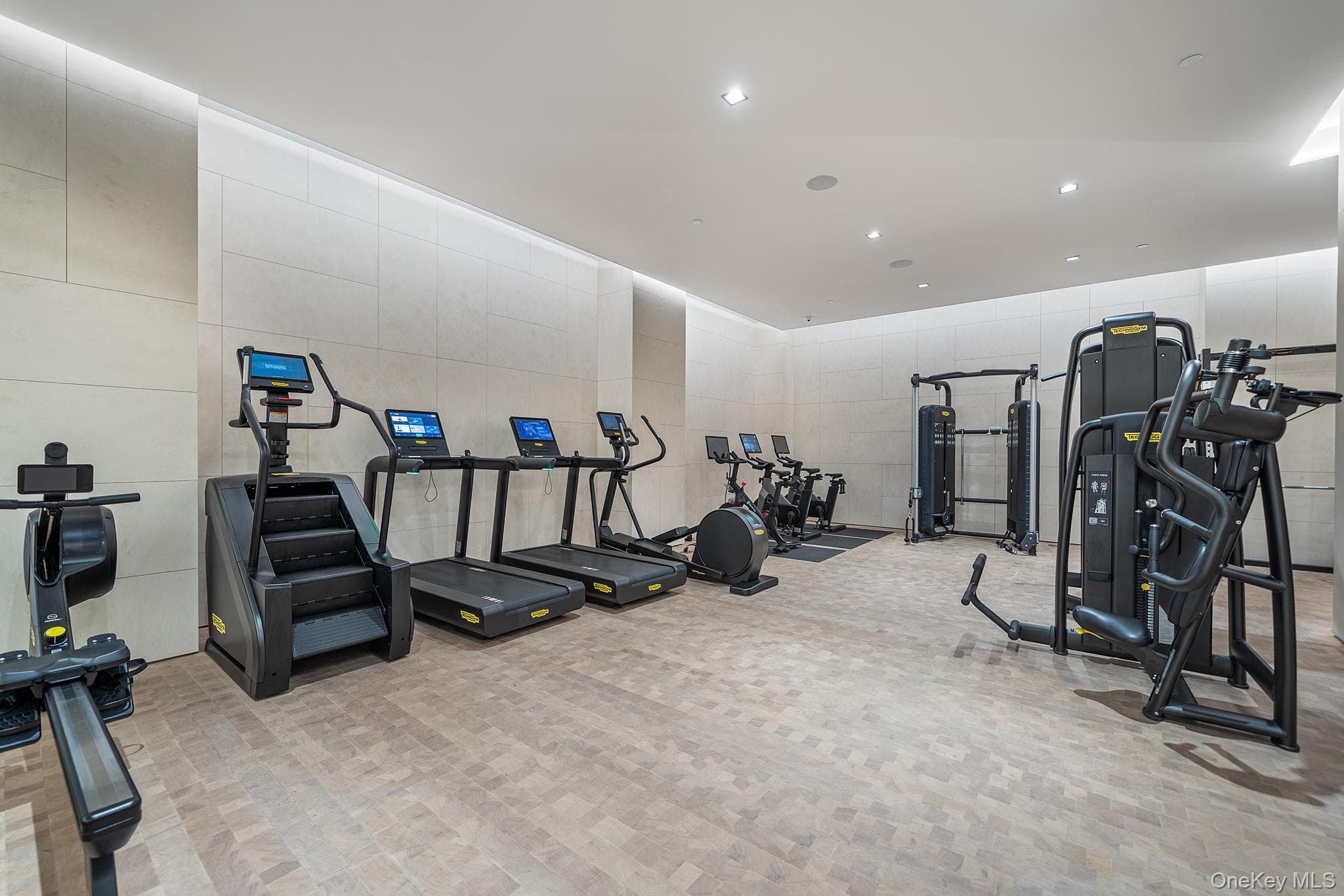 611 W 56th Street Unit: 6F thumbnail 20