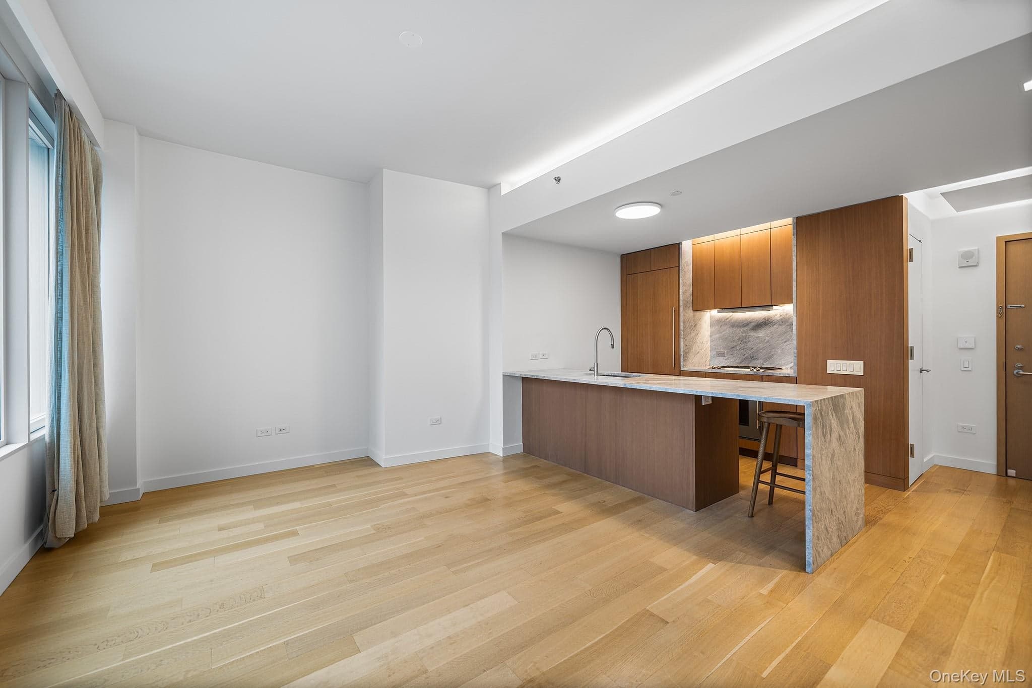 611 W 56th Street Unit: 6F thumbnail 5