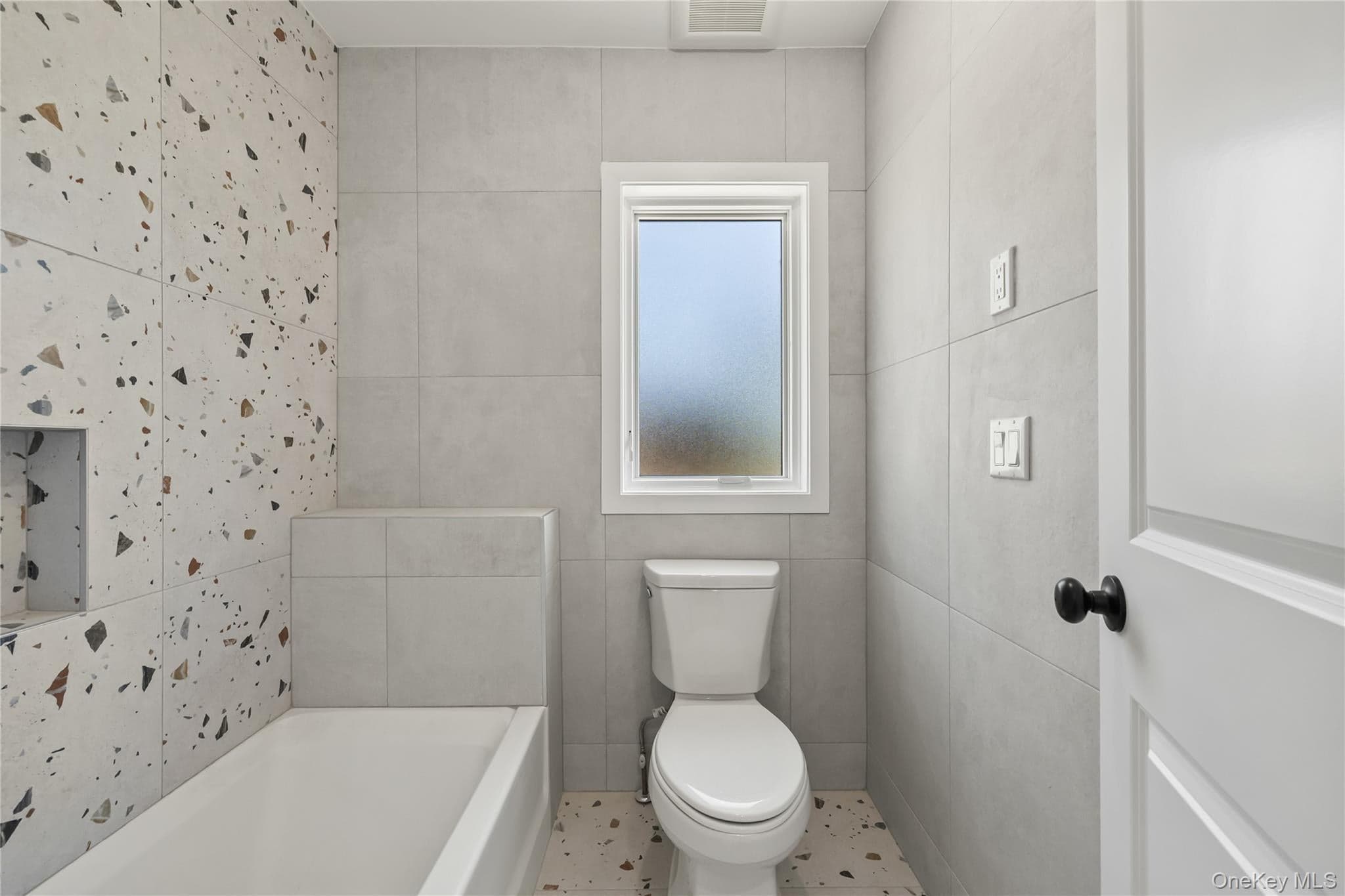 37 Ewing Avenue Unit: 202 thumbnail 24