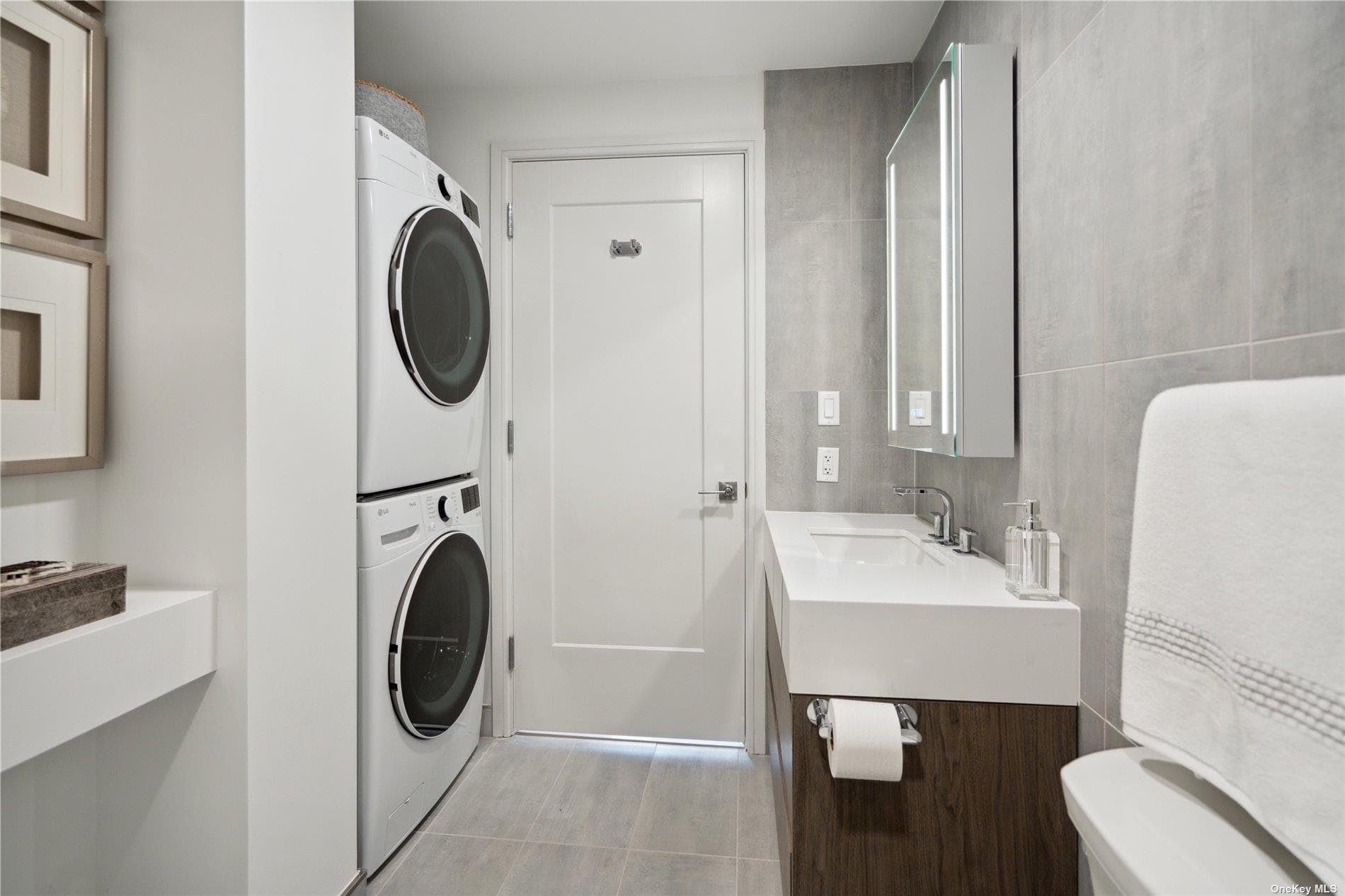 218 Middle Neck Road Unit: 107 thumbnail 12