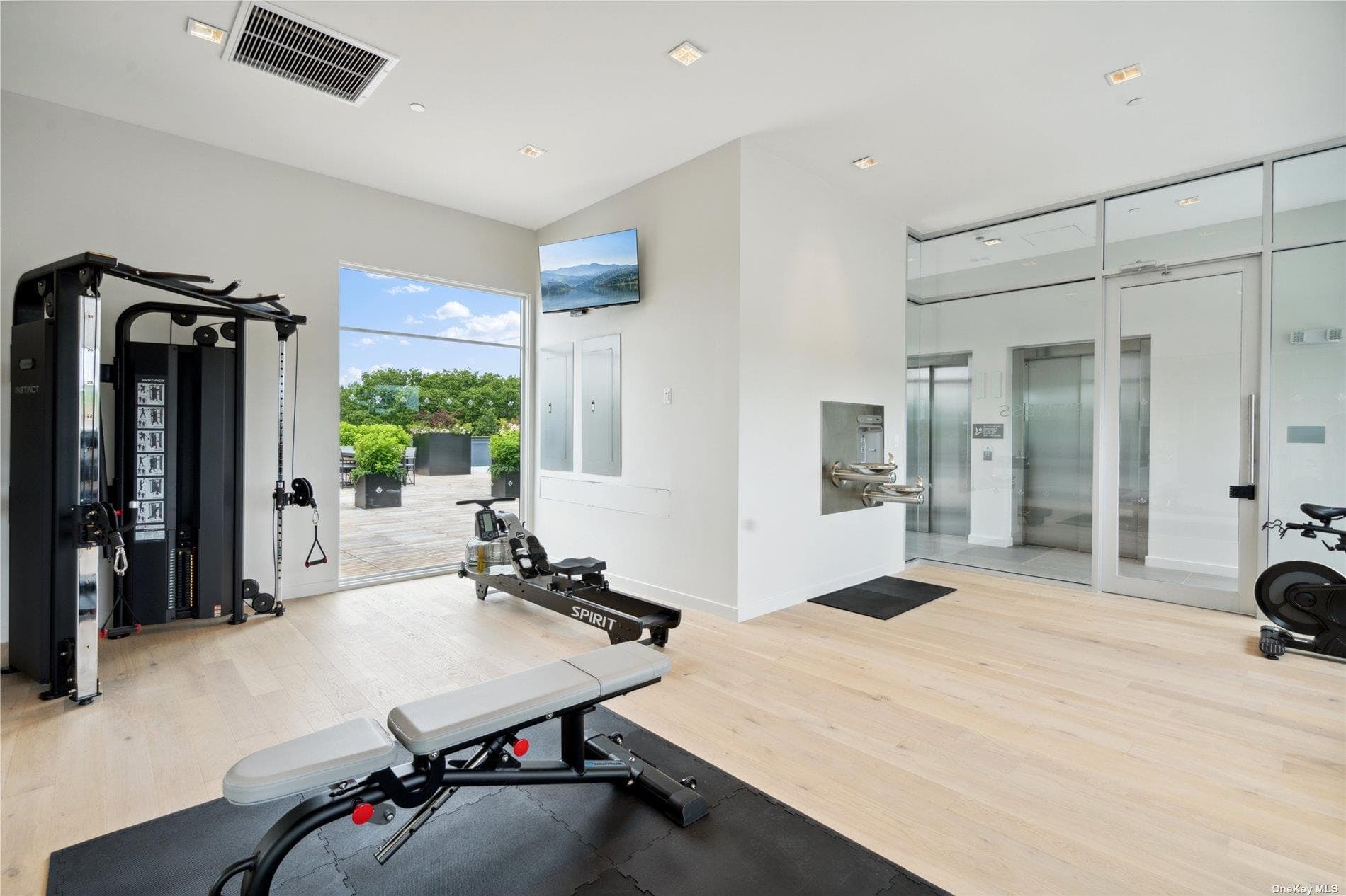 218 Middle Neck Road Unit: 107 thumbnail 19