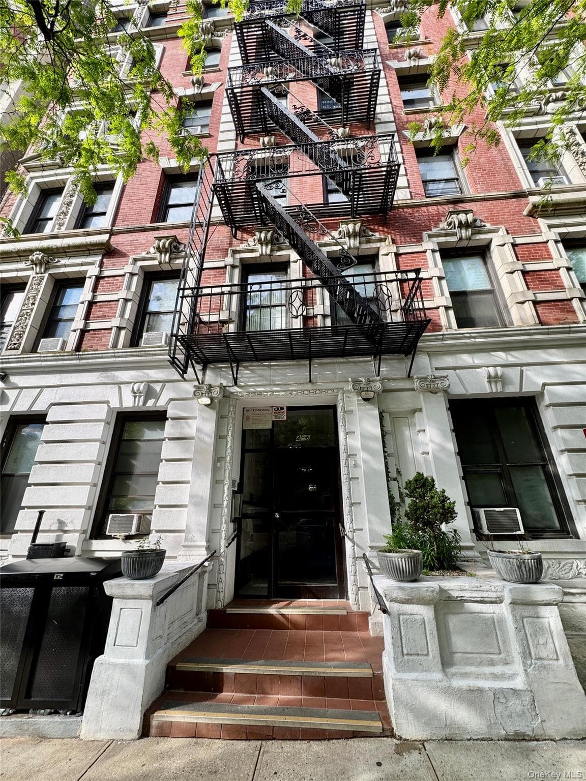 4-6 West 105th St ST Unit: #5b photo 1