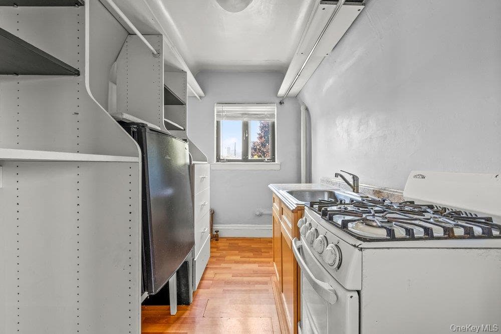 82-41 166th Street thumbnail 19