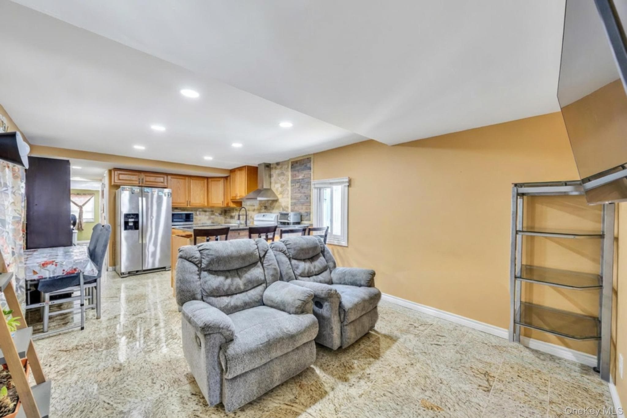 600 Broadway Unit: D14 thumbnail 16