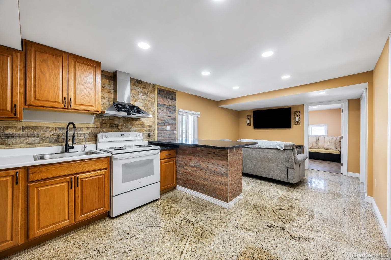 600 Broadway Unit: D14 thumbnail 9