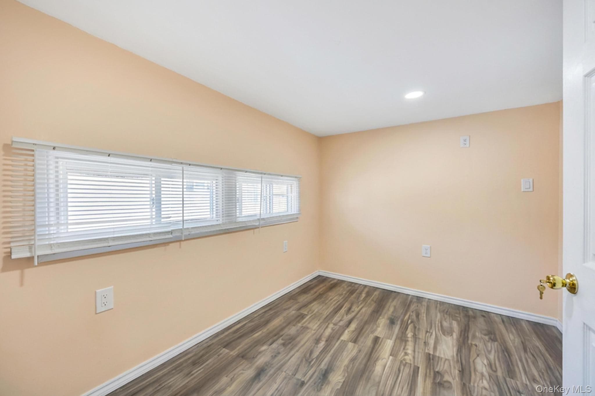 600 Broadway Unit: D14 thumbnail 24