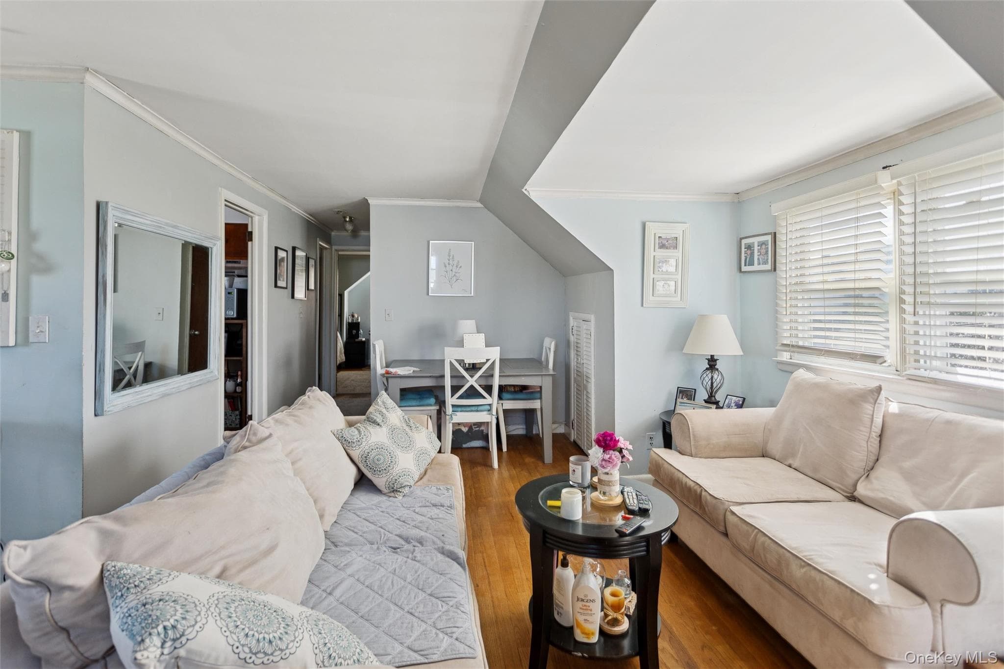 227 Sunset Avenue thumbnail 32