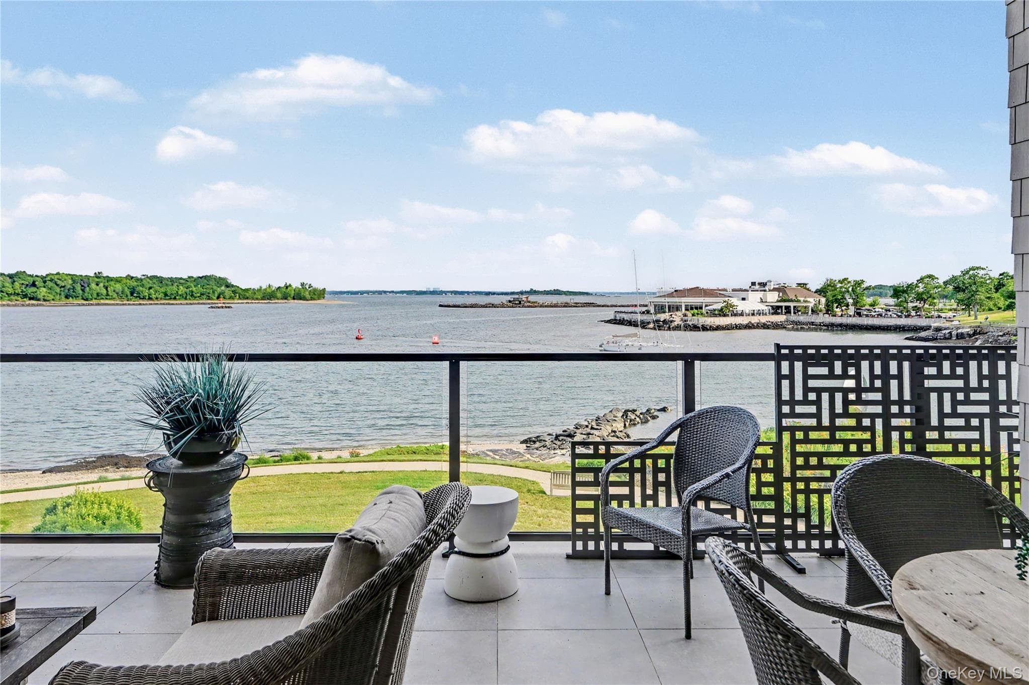 740 Davenport Avenue Unit: 1 thumbnail 17