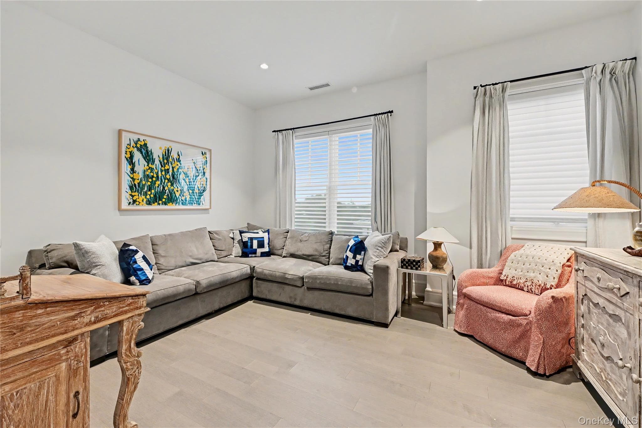 740 Davenport Avenue Unit: 1 thumbnail 31