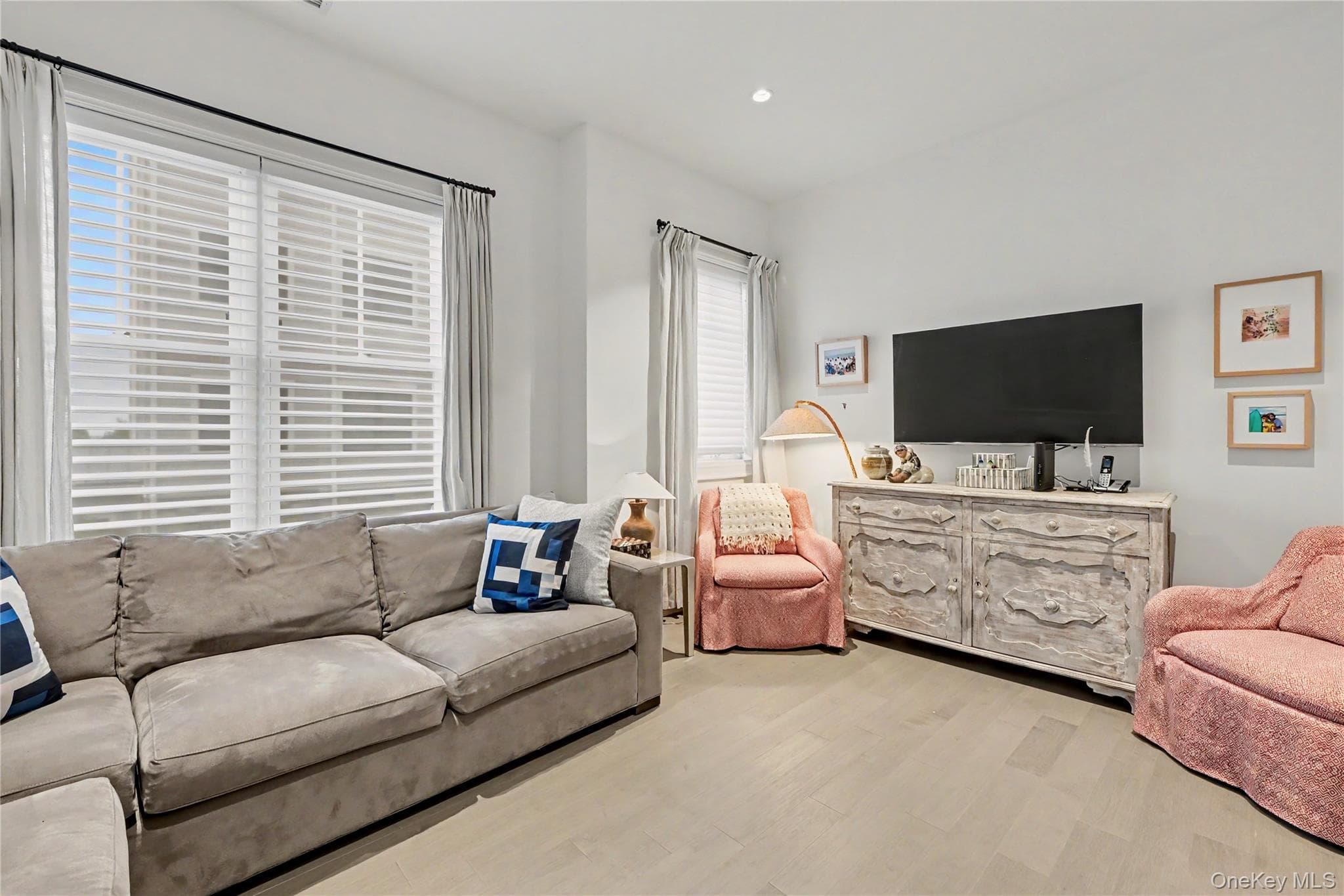 740 Davenport Avenue Unit: 1 thumbnail 32