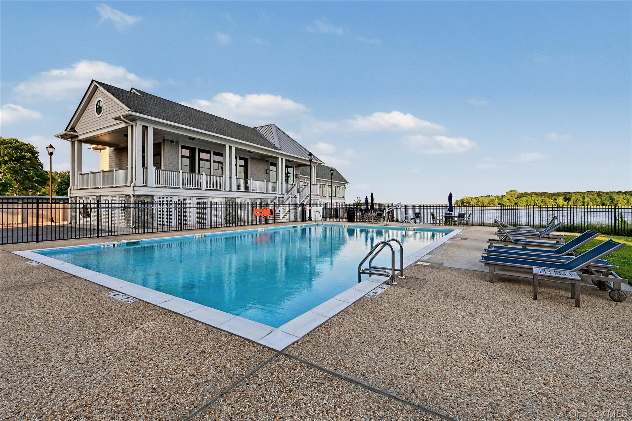 740 Davenport Avenue Unit: 1 thumbnail 35