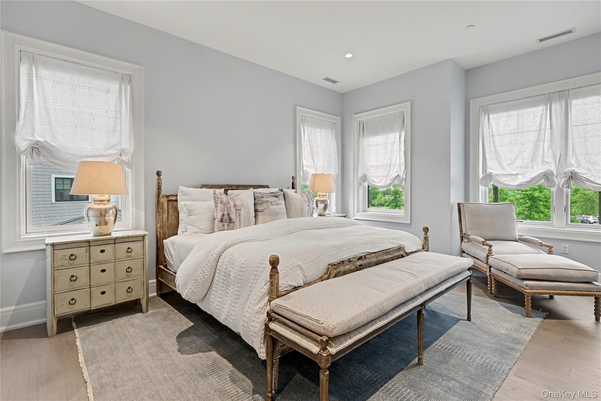 740 Davenport Avenue Unit: 1 thumbnail 22