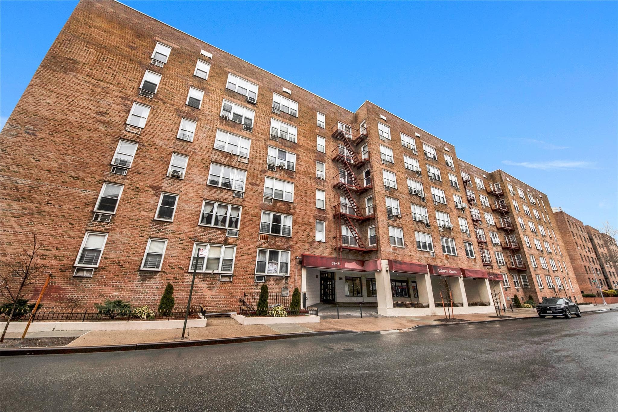 5921 Calloway Street Unit: 5J, Corona
