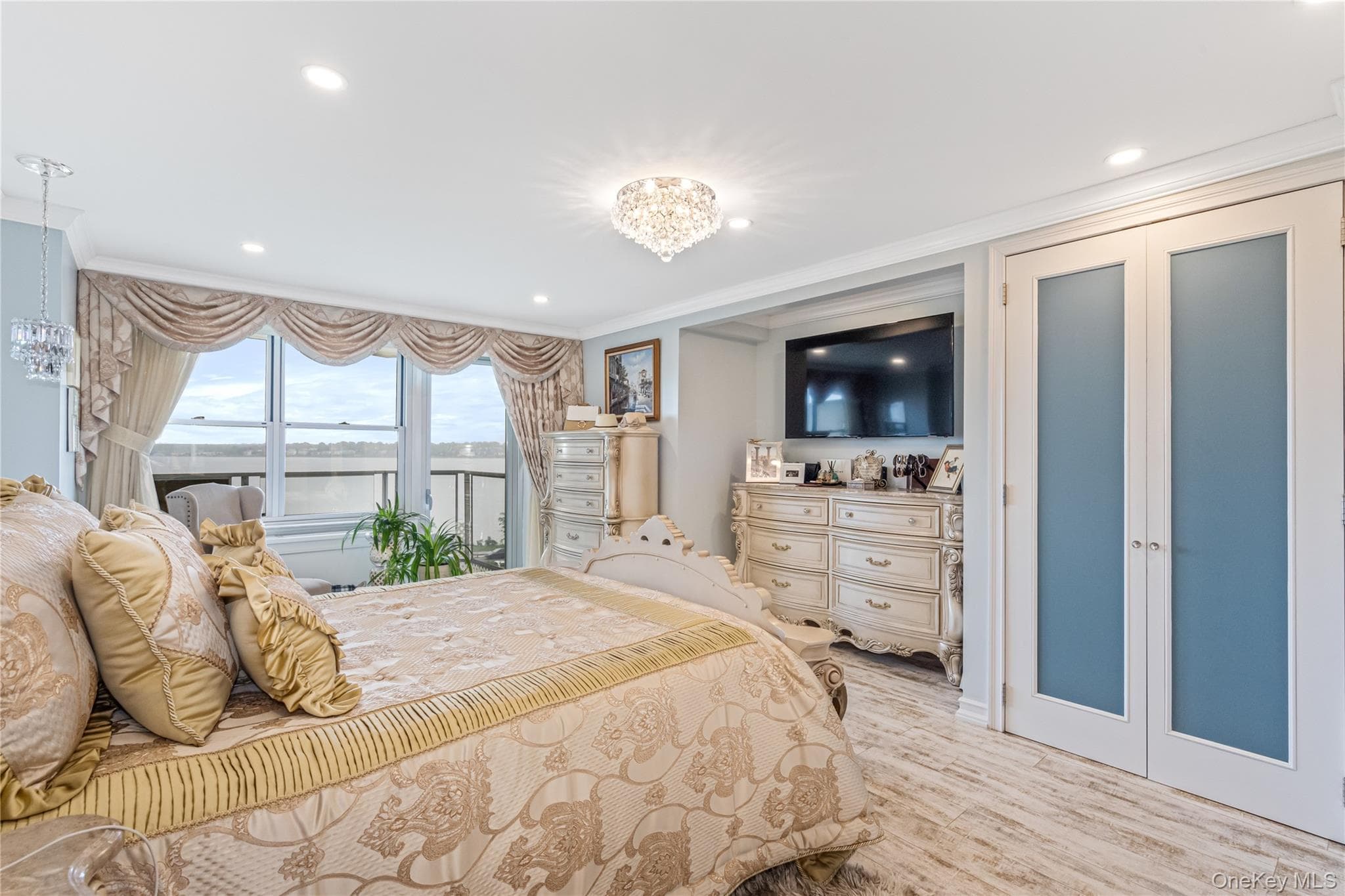 17-85 215th Street Unit: 4M thumbnail 15