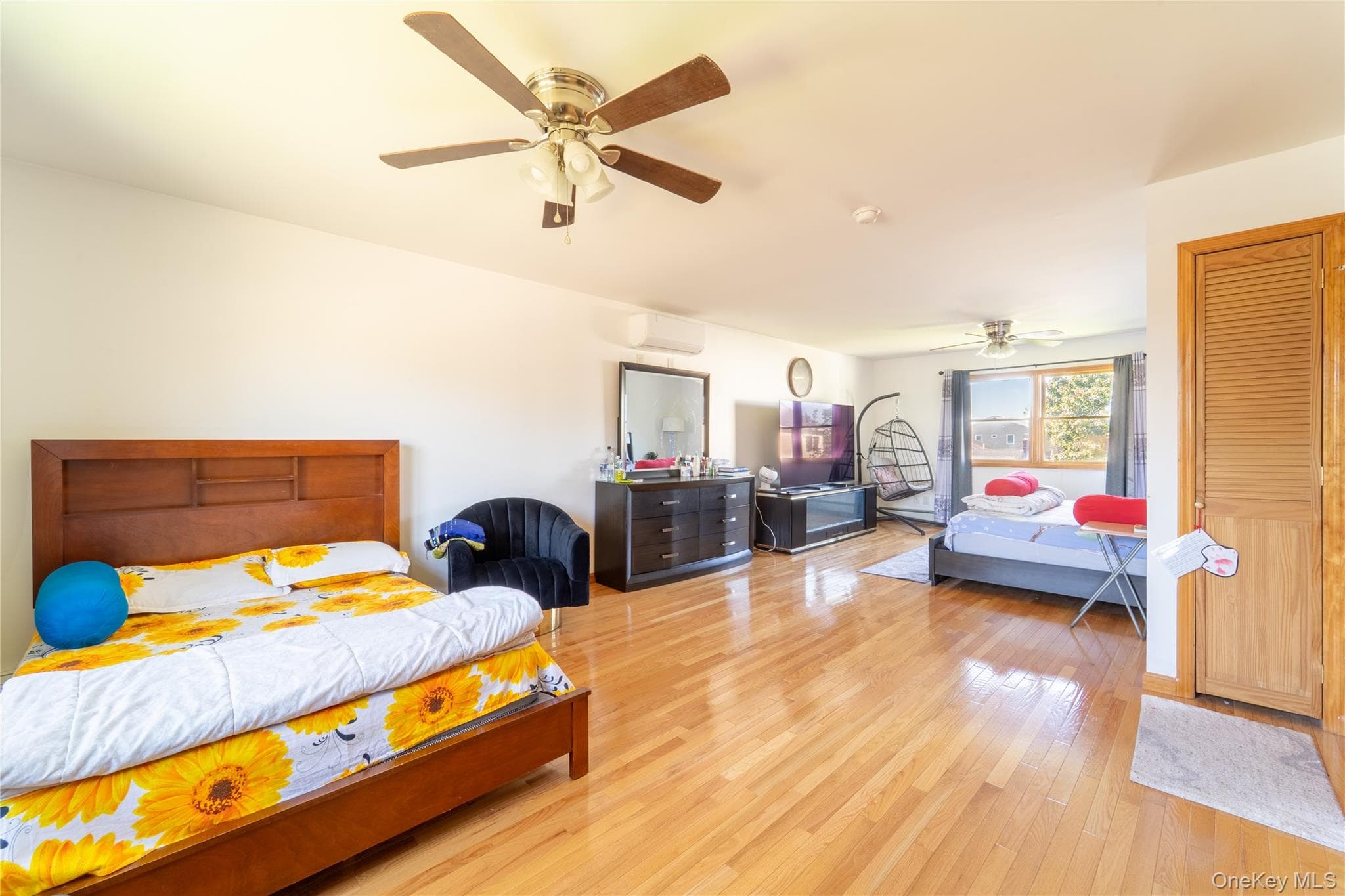 220 Jerusalem Avenue thumbnail 18