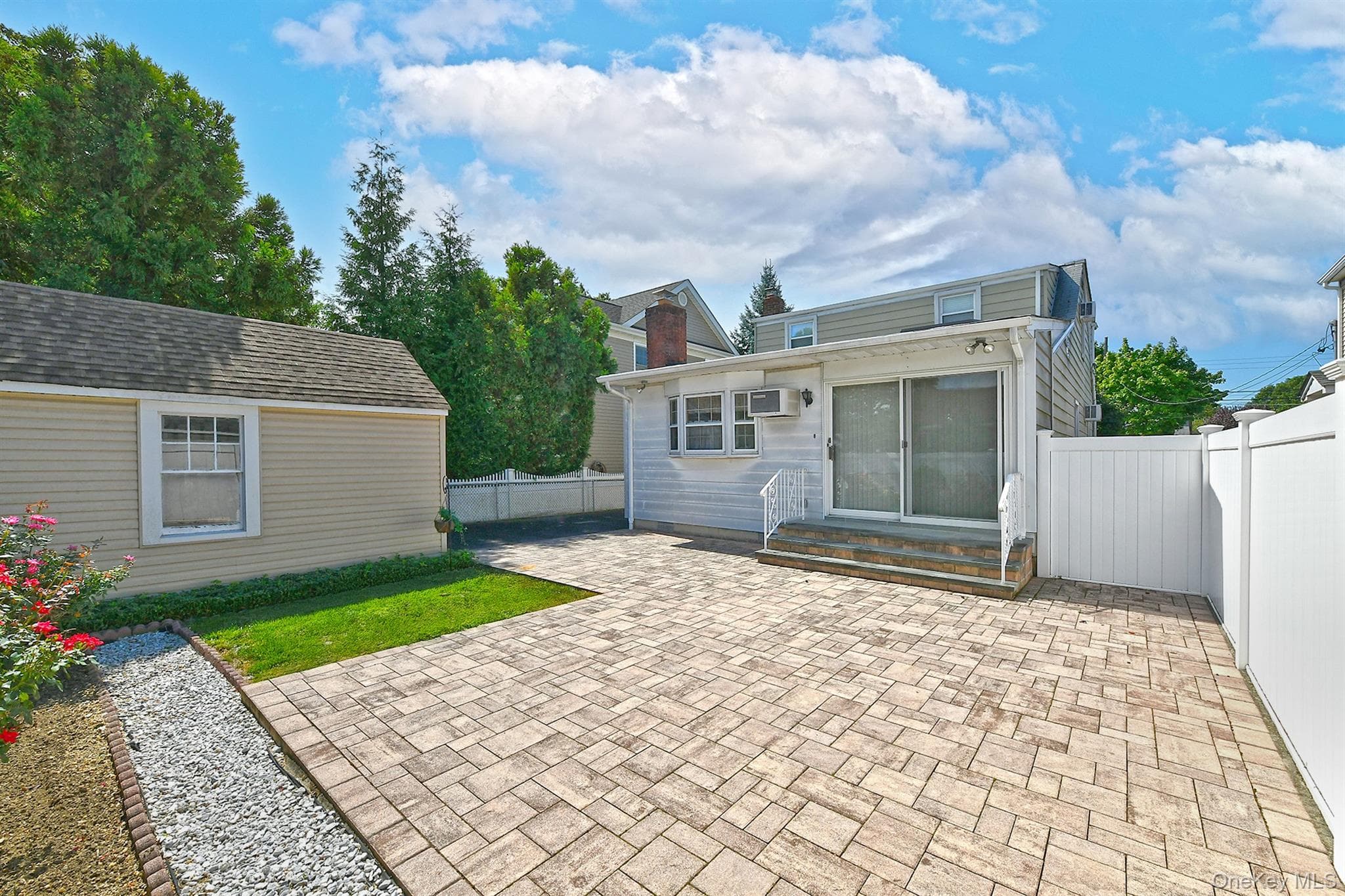 2527 Yorktown Street thumbnail 36