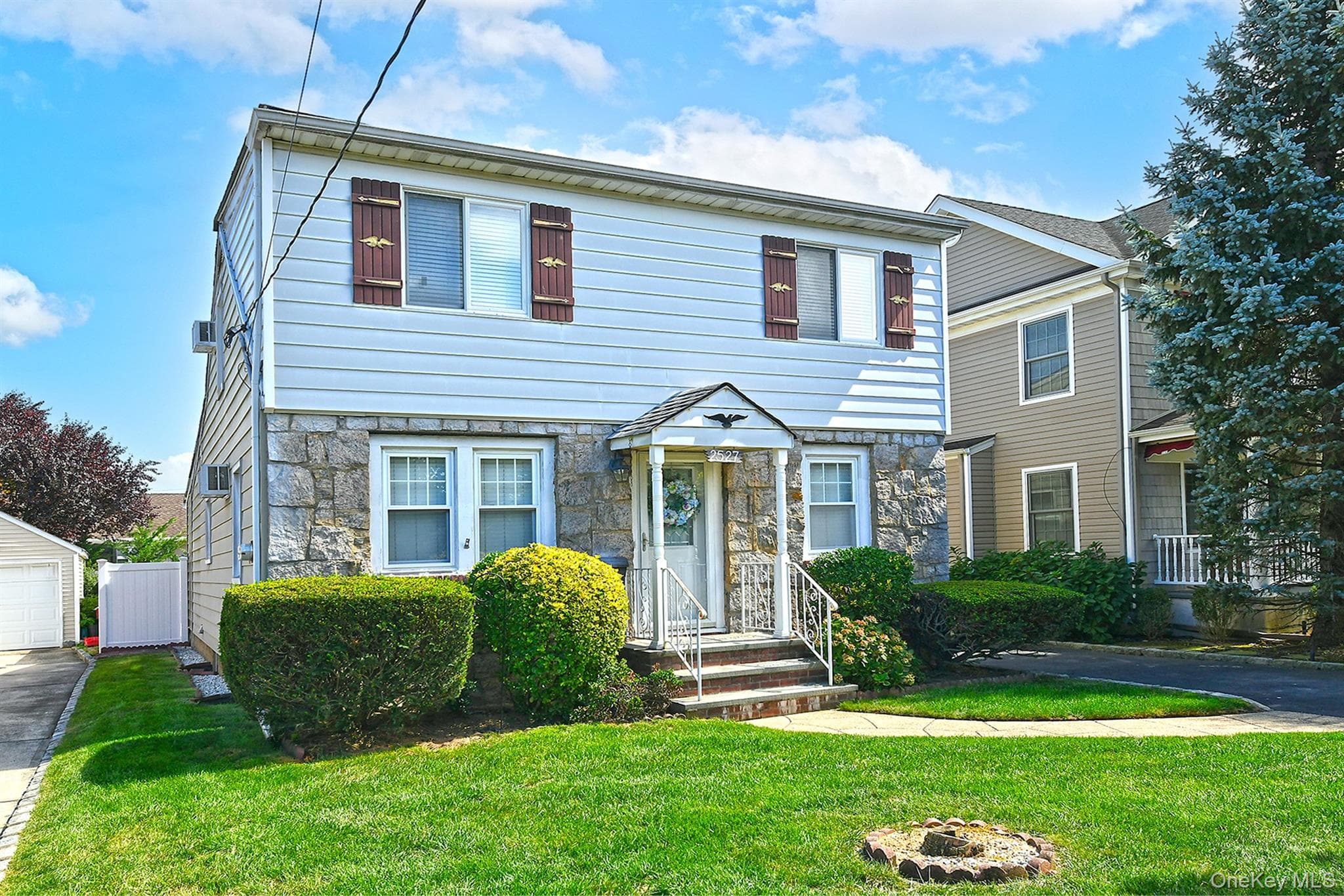 2527 Yorktown Street thumbnail 2