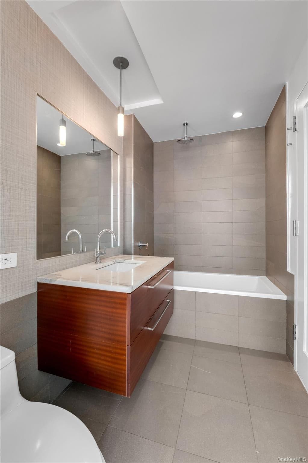 2415 Queens Plaza Unit: 6B thumbnail 20