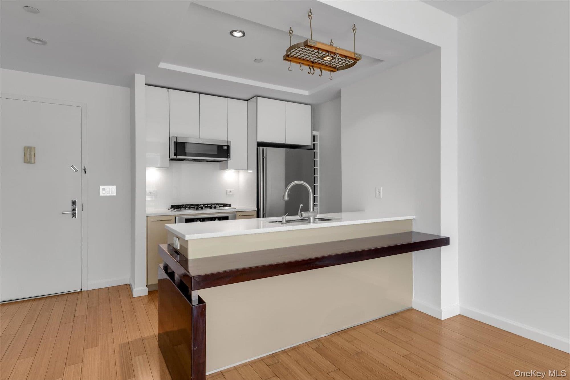 2415 Queens Plaza Unit: 6B thumbnail 12