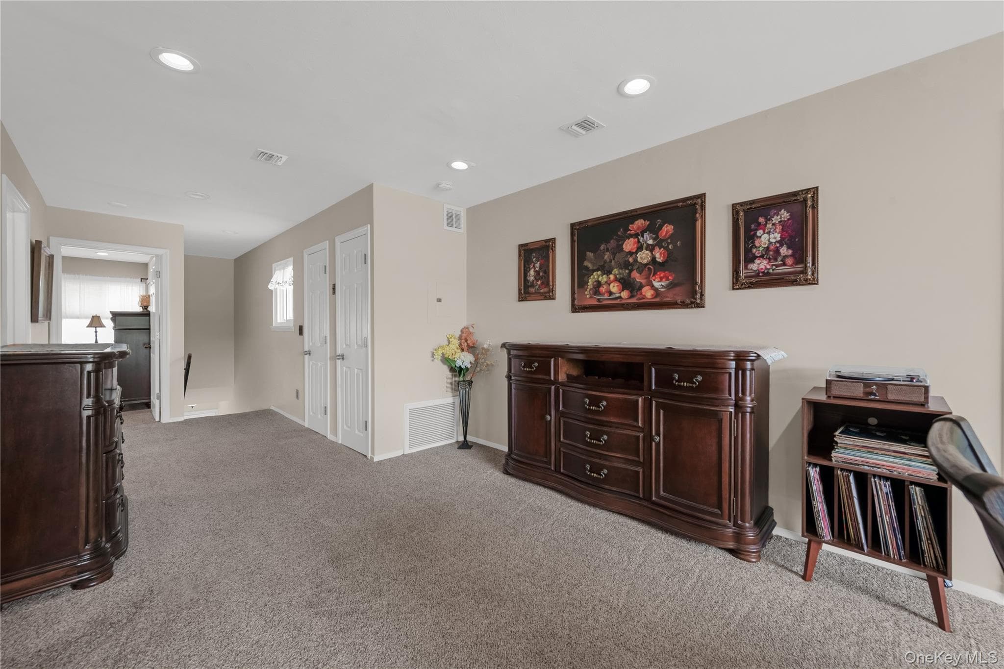 41 Cambridge Drive thumbnail 3