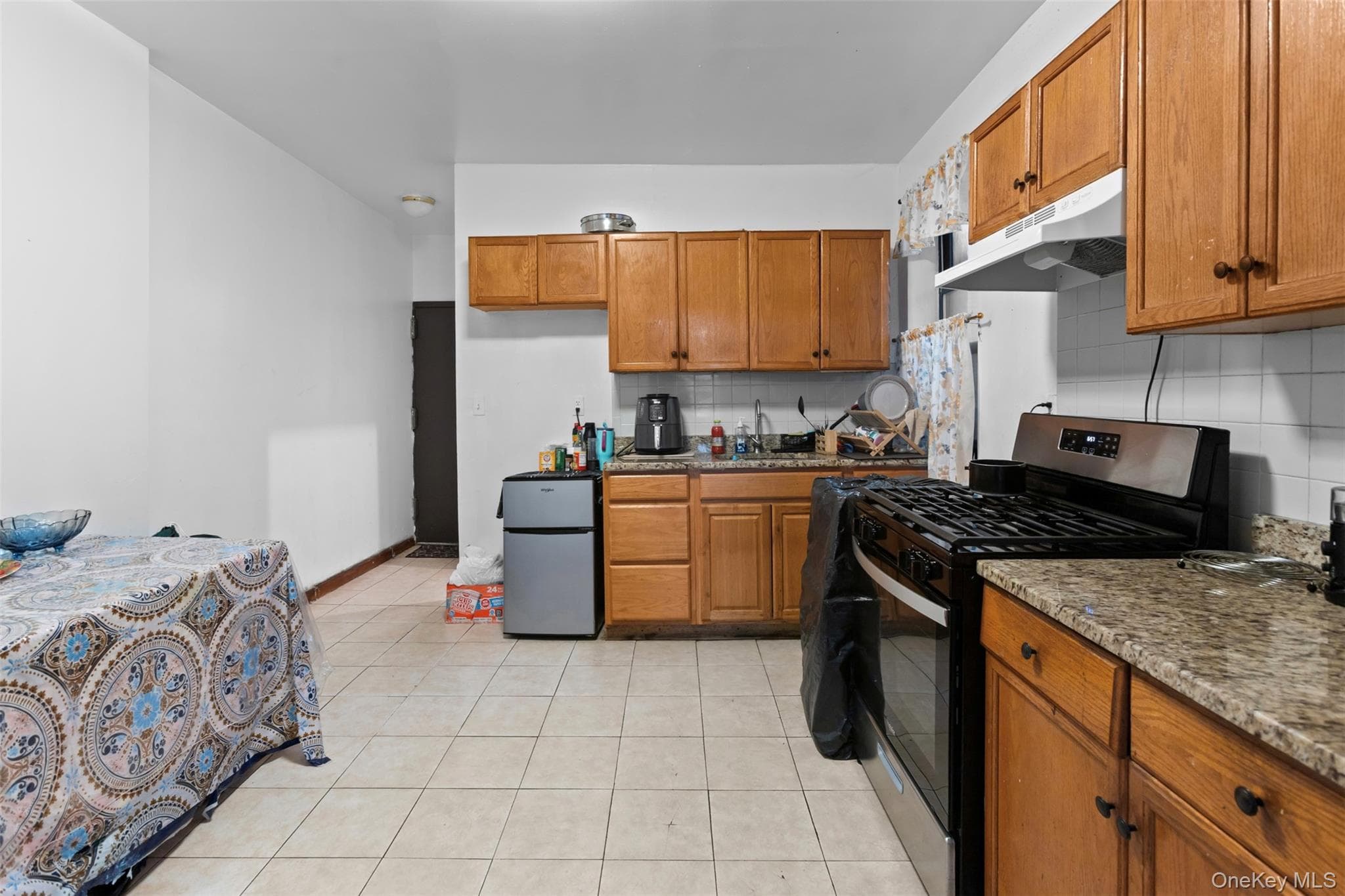 350 E 51st Street thumbnail 15