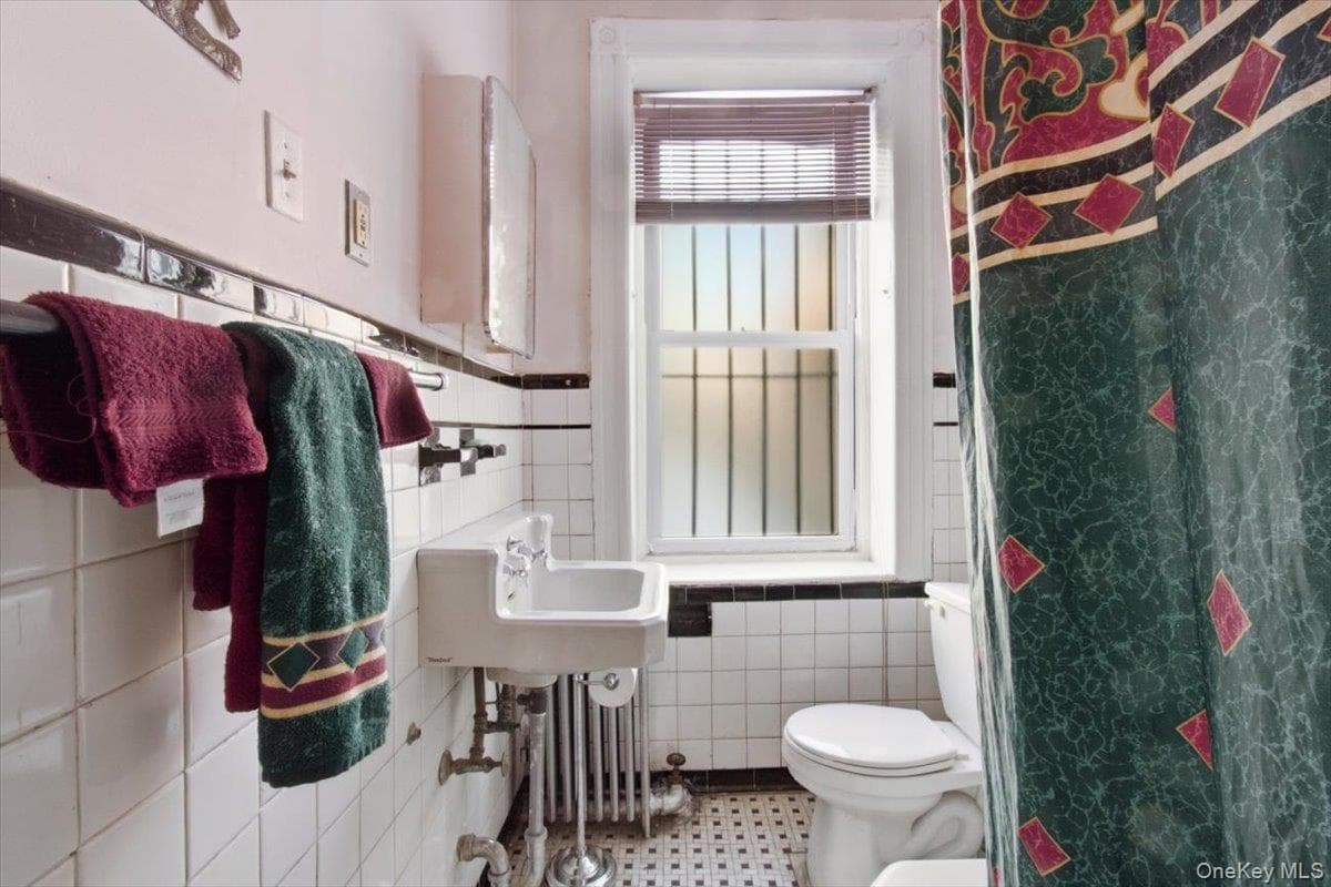 107 W 131st Street thumbnail 15